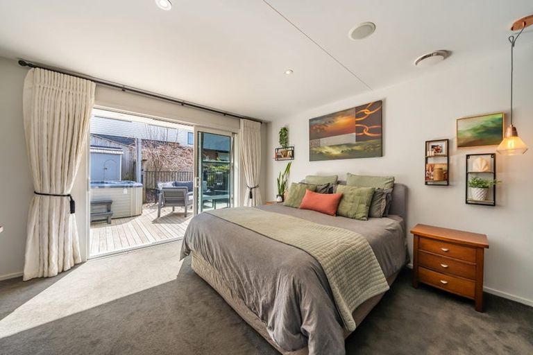 Photo of property in 32 King Charles Drive, Kingsley Heights, Upper Hutt, 5018