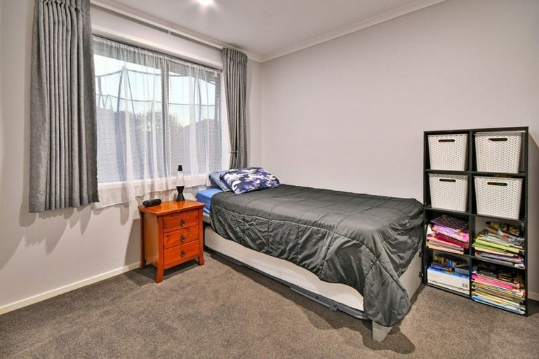 Photo of property in 13 Harry Richards Way, Pokeno, 2402