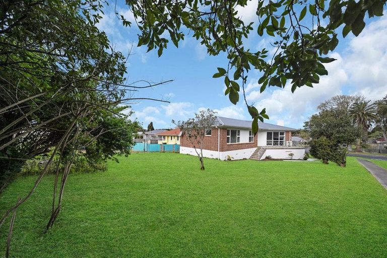 Photo of property in 25 Kayes Road, Pukekohe, 2120