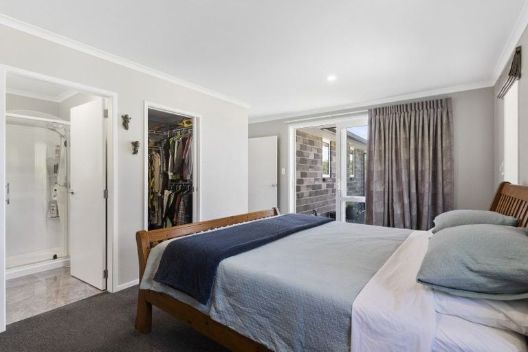 Photo of property in 43 Lakeside Terrace, Omokoroa, 3114