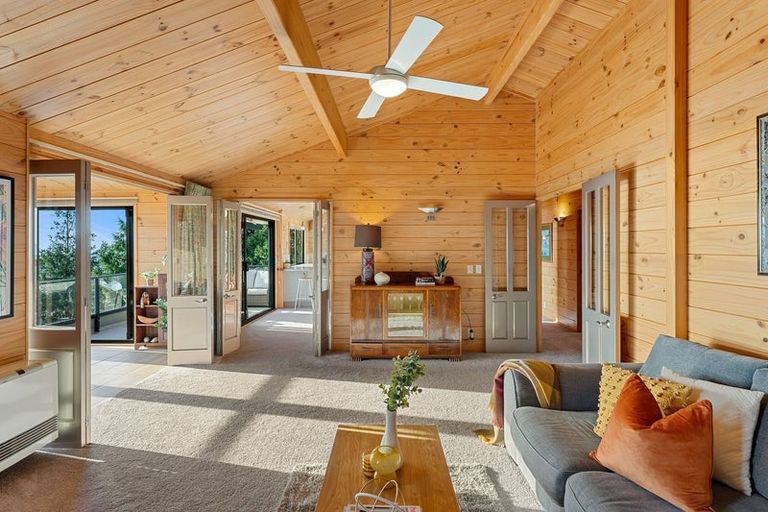 Photo of property in 53d Kotare Street, Waikanae, 5036