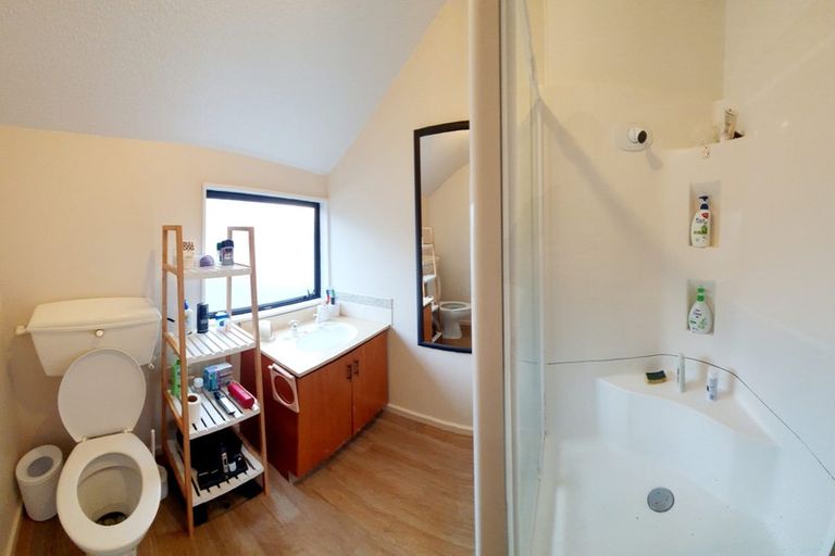 Photo of property in 4/19 Grove Road, Addington, Christchurch, 8024