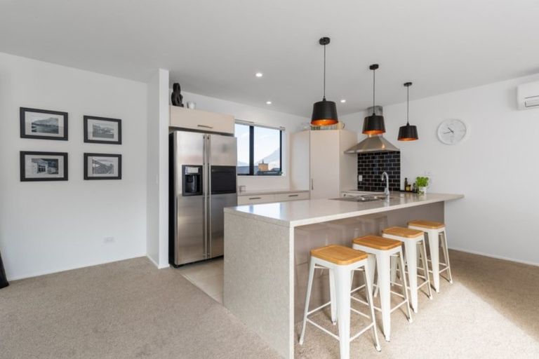 Photo of property in 1 Hovingham Court, Jacks Point, Queenstown, 9371