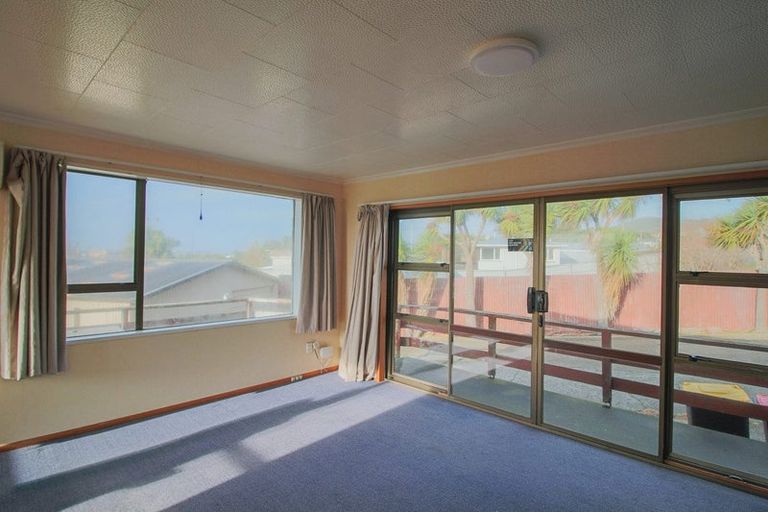 Photo of property in 15 Blackwater Street, Bluff, 9814