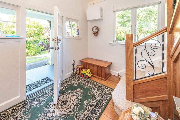 Photo of property in 12 Tarata Street, Saint Johns Hill, Whanganui, 4501