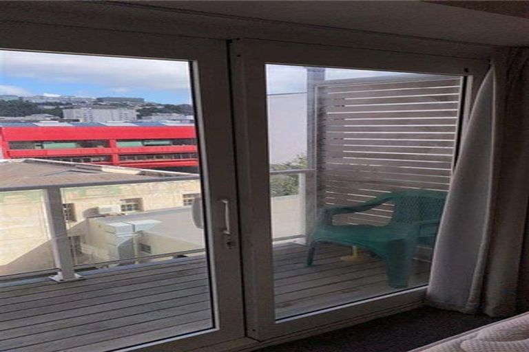 Photo of property in The Peak Apartments, 1001/170 Taranaki Street, Te Aro, Wellington, 6011