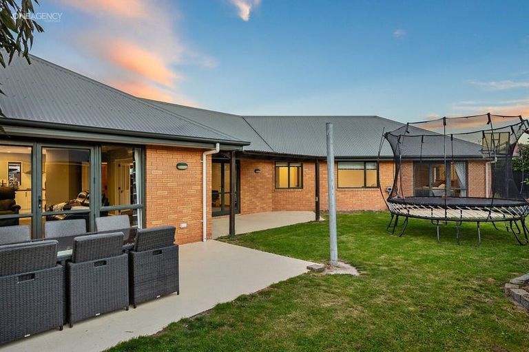 Photo of property in 37 Huria Lane, Woodend, 7610