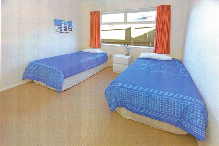 Photo of property in 23 Chesterfield Way, Orewa, 0931