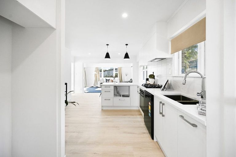 Photo of property in 23 Huia Avenue, Forest Lake, Hamilton, 3200