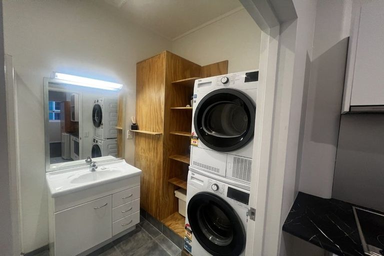 Photo of property in Edward Street Apartments, 15/3 Edward Street, Te Aro, Wellington, 6011