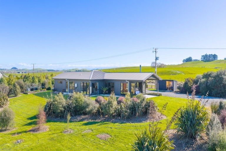 Photo of property in 40 River Road, Otane, Waipawa, 4271