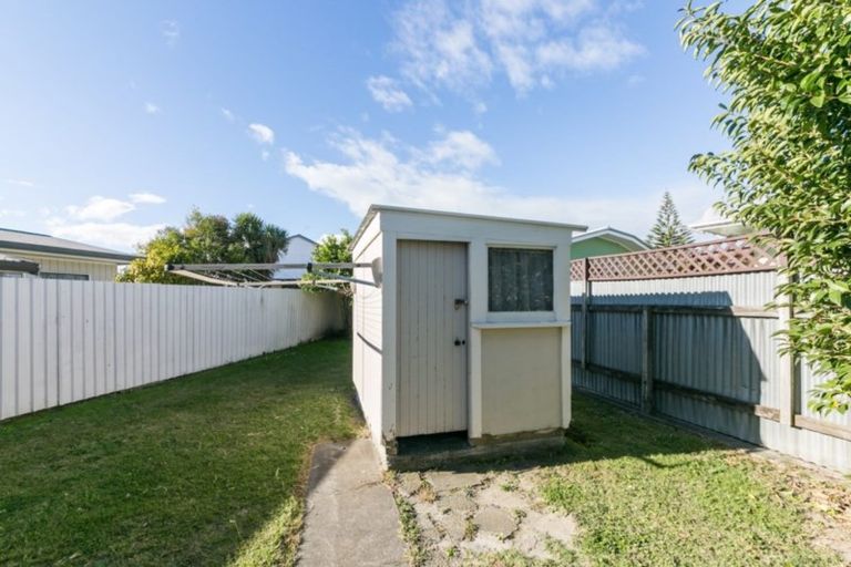 Photo of property in 16 Guildford Street, Tamatea, Napier, 4112