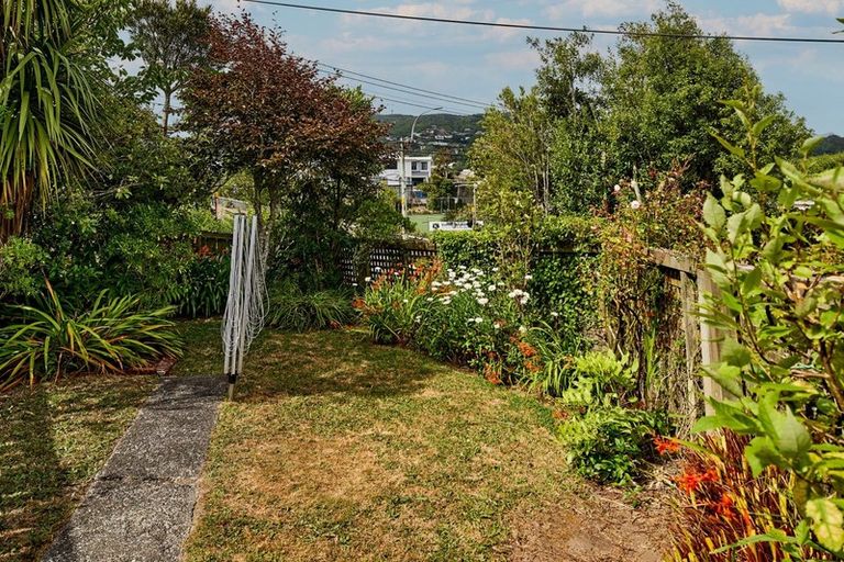 Photo of property in 196 Karori Road, Karori, Wellington, 6012