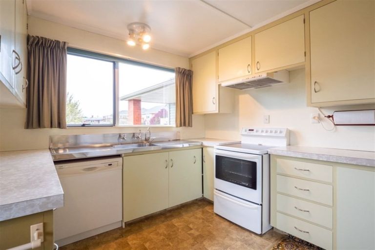 Photo of property in 17 Barnes Street, Glenwood, Timaru, 7910