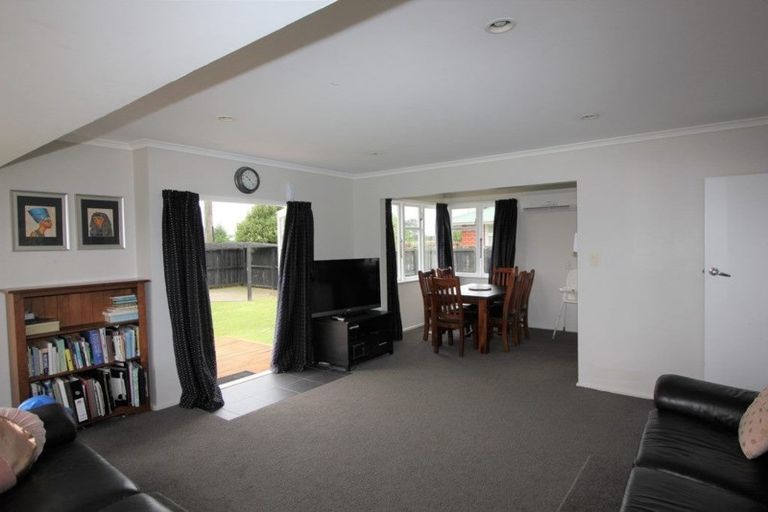 Photo of property in 28 Railway Road, Dunsandel, 7682