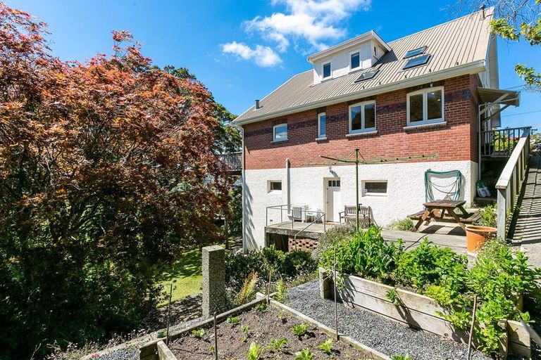 Photo of property in 30 Stonelaw Terrace, Maori Hill, Dunedin, 9010