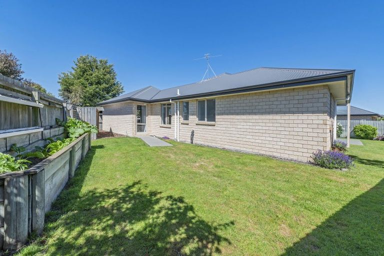 Photo of property in 26a Markham Way, Rolleston, 7614