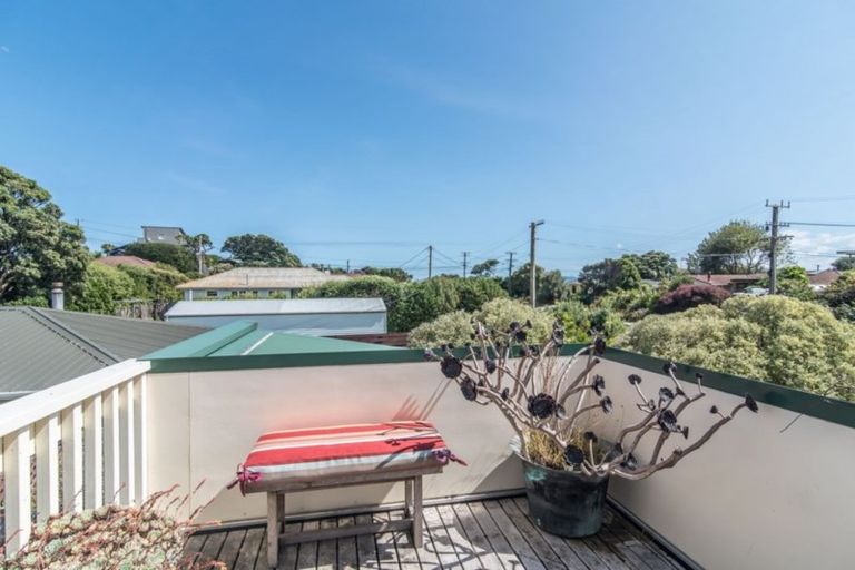 Photo of property in 8 Te Miti Street, Paekakariki, 5034