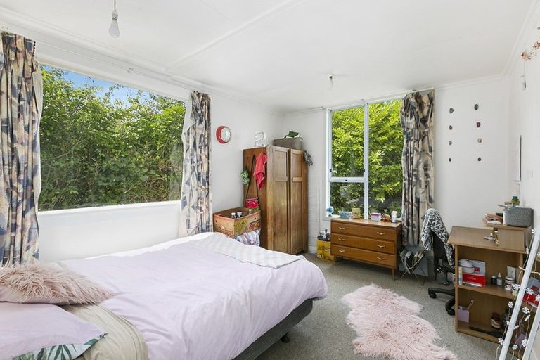 Photo of property in 24 Glencairn Street, Dalmore, Dunedin, 9010