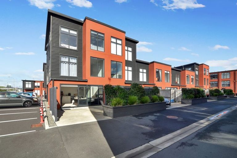 Photo of property in 17 Owens Place, Mount Maunganui, 3116