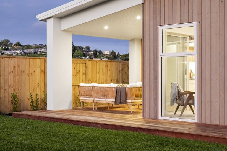 Photo of property in 66 Saint Pauls Drive, Brookfield, Tauranga, 3110