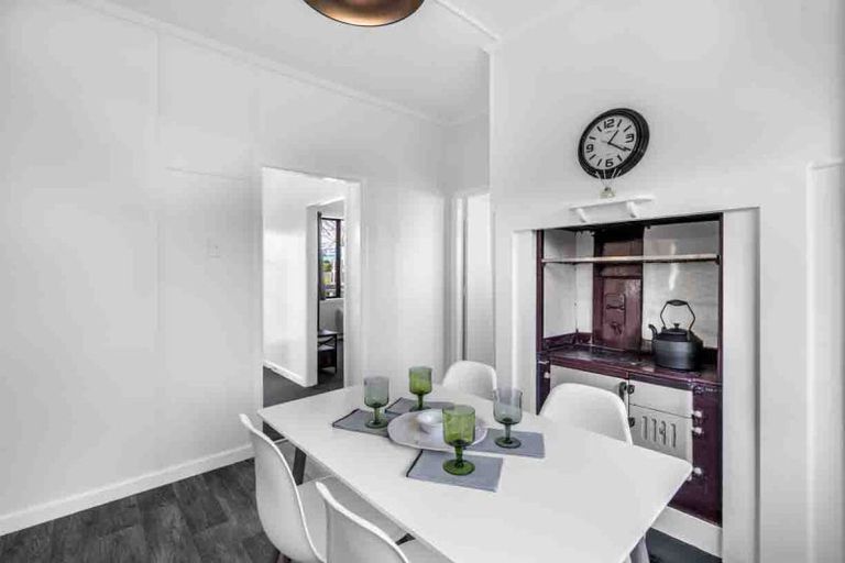 Photo of property in 2 Hillary Street, Winton, 9720