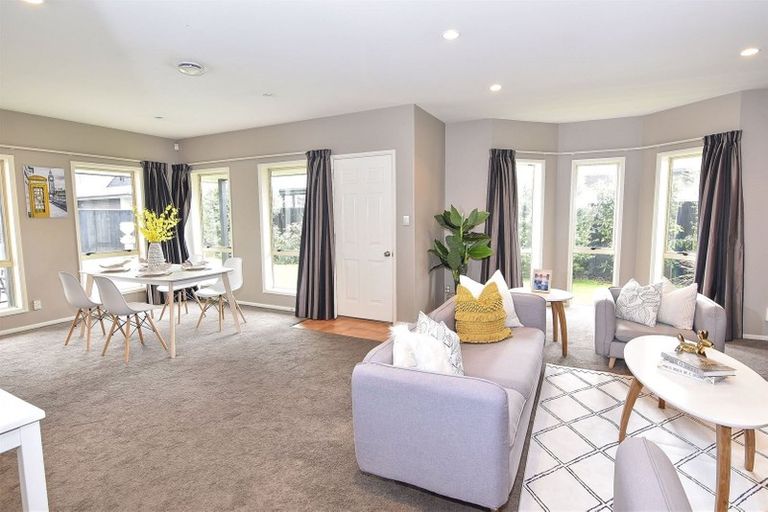 Photo of property in 14 Elmslie Grove, Halswell, Christchurch, 8025