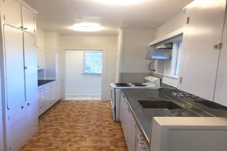 Photo of property in 12-14 Clevedon Road, Papakura, 2110