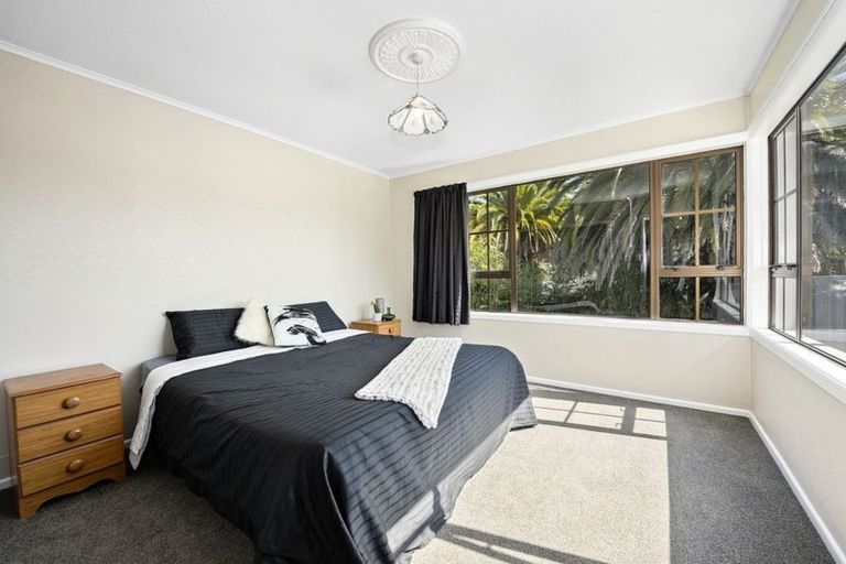 Photo of property in 414 Stokes Valley Road, Stokes Valley, Lower Hutt, 5019