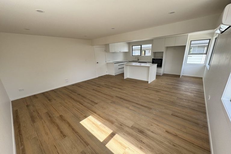 Photo of property in 58b Cedar Heights Avenue, Massey, Auckland, 0614