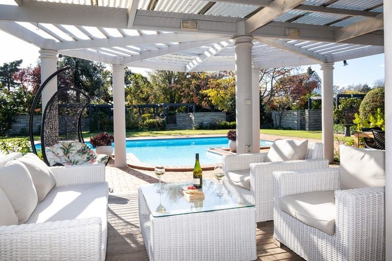 Photo of property in 47 Auckland Road, Greenmeadows, Napier, 4112