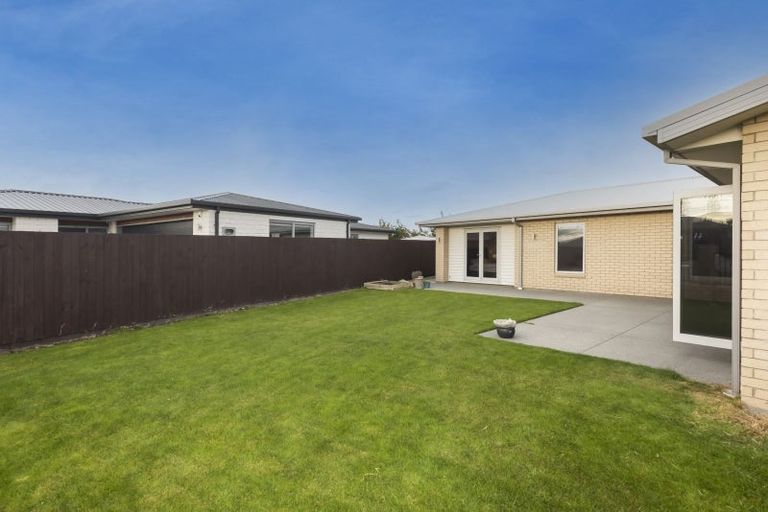Photo of property in 94 Rannoch Drive, Broomfield, Christchurch, 8042
