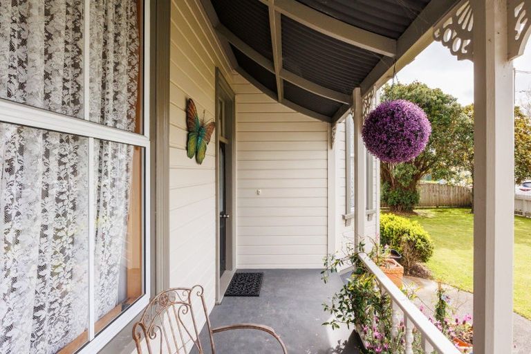 Photo of property in 5 Daniell Street, Bulls, 4818