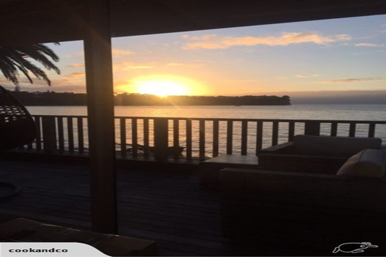 Photo of property in 5/4 Arkles Strand, Arkles Bay, Whangaparaoa, 0932