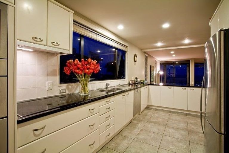 Photo of property in 119 Churchill Road, Rothesay Bay, Auckland, 0630