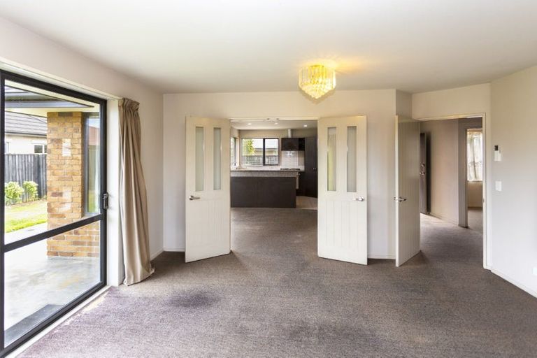 Photo of property in 25 Six Silvers Avenue, Halswell, Christchurch, 8025