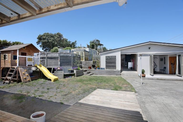 Photo of property in 23 Wainui Street, Koitiata, Whanganui, 4581