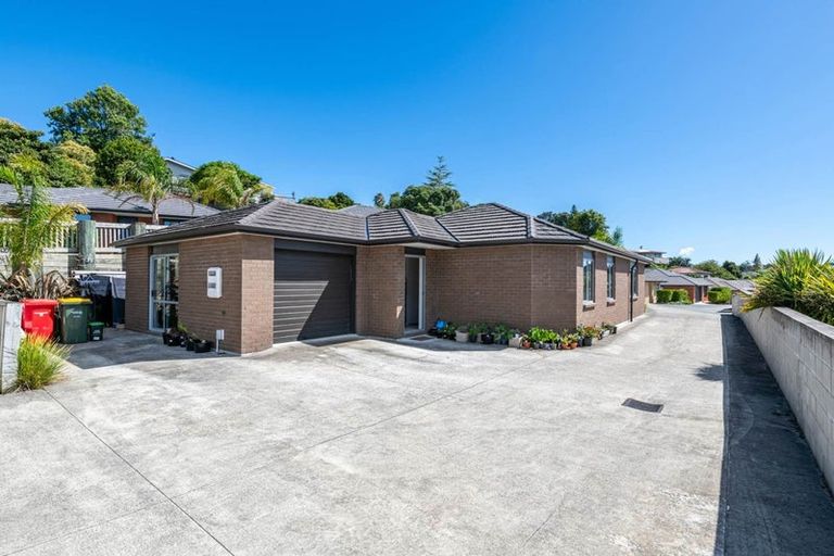 Photo of property in 1 Puarangi Lane, Stanmore Bay, Whangaparaoa, 0932