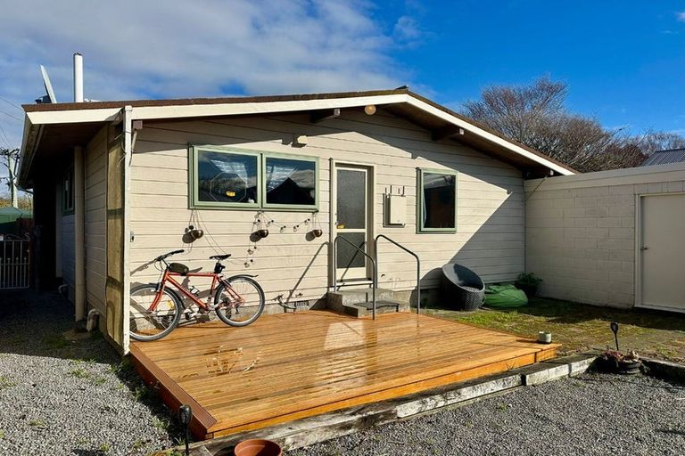 Photo of property in 5 Prossers Road, Saint Martins, Christchurch, 8022