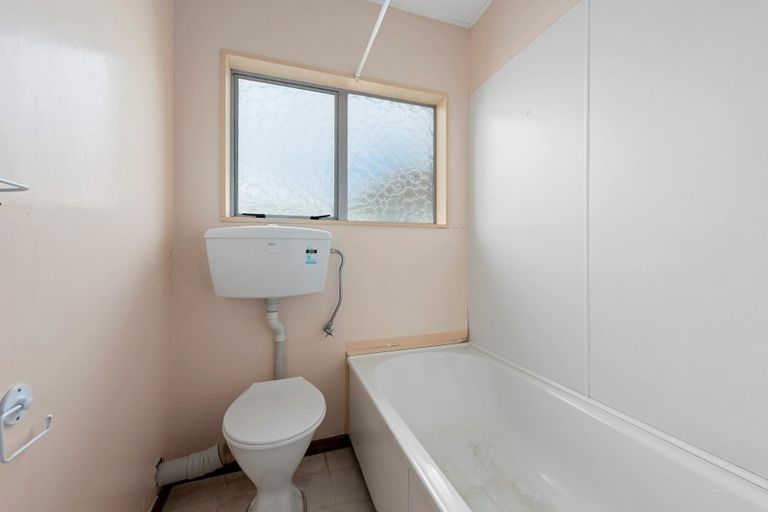 Photo of property in 8/218 Onepu Road, Lyall Bay, Wellington, 6022