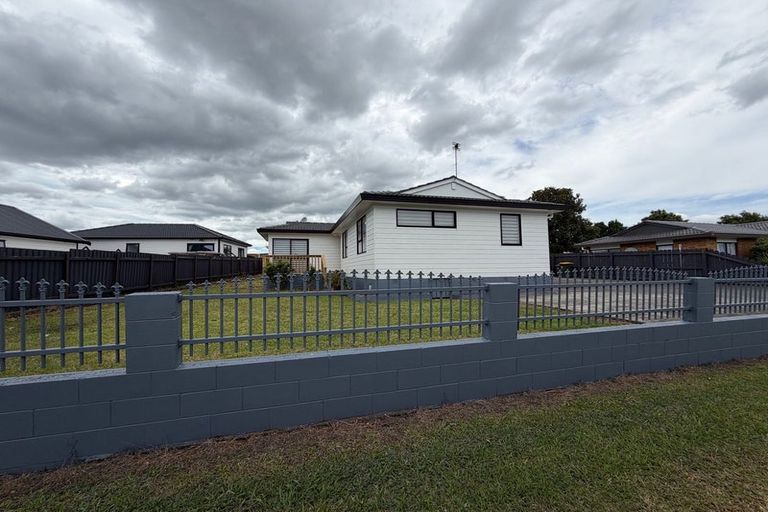 Photo of property in 8 Jodie Place, Flat Bush, Auckland, 2023