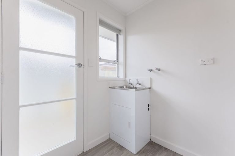 Photo of property in 8 Winiata Place, Otaki, 5512