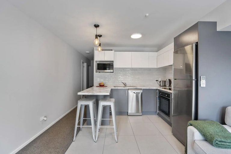 Photo of property in 2 Dart Place, Fernhill, Queenstown, 9300