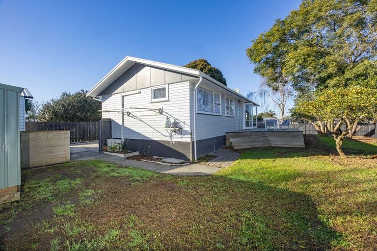 Photo of property in 27 Jupiter Street, Rosehill, Papakura, 2113