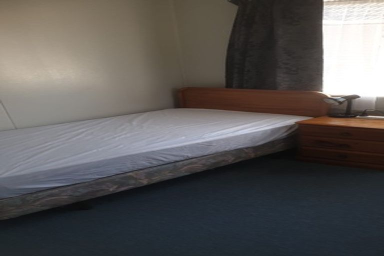 Photo of property in 19 Monowai Road, Johnsonville, Wellington, 6037