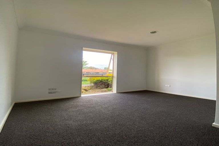 Photo of property in 3 Cairns Crescent, Rototuna, Hamilton, 3210