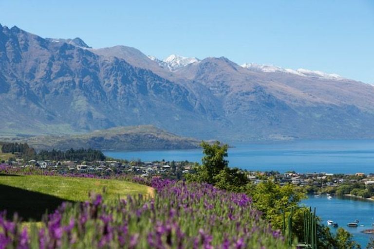 Photo of property in 27 Edinburgh Drive, Queenstown, 9300