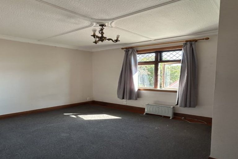 Photo of property in 28 Burrows Avenue, Karori, Wellington, 6012