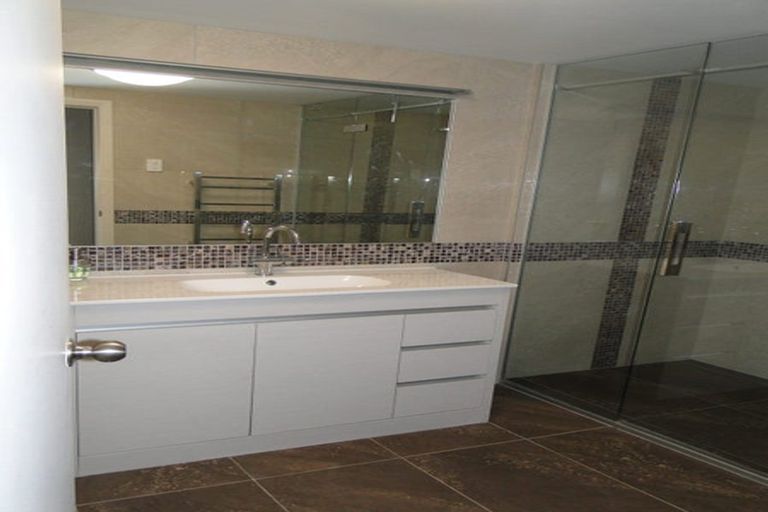 Photo of property in 17 Milne Terrace, Island Bay, Wellington, 6023