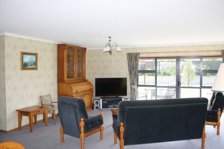 Photo of property in 22 Hannah Place, Holmes Hill, Oamaru, 9401